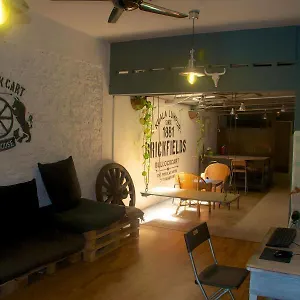https://bullockcart-hostel.kualalumpurs-hotels.com